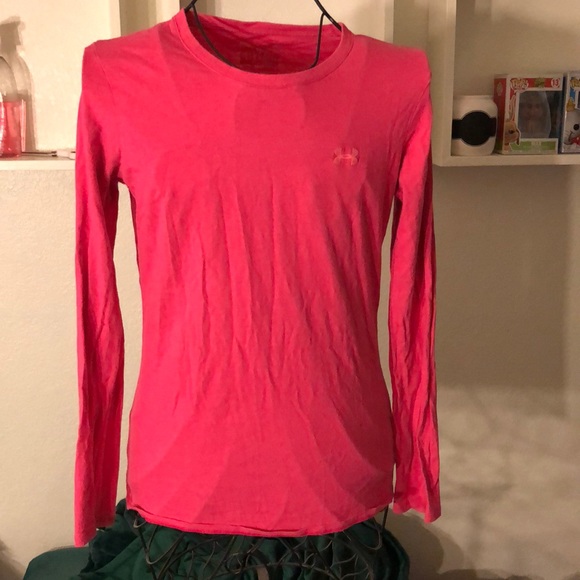Under Armour Tops - Under armour charged cotton top